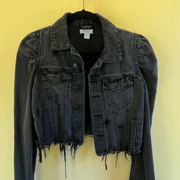 Forever 21 Frayed Puff-Sleeve Denim Jacket Size Small Color Washed Black - Picture 2 of 11